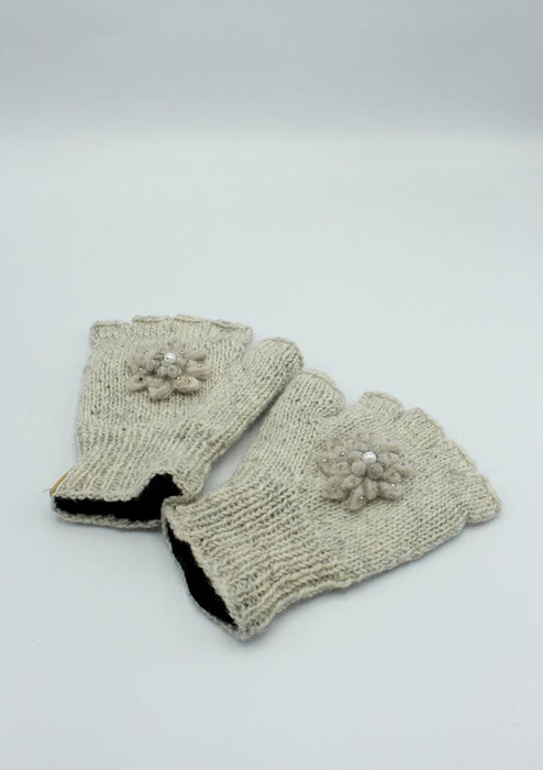 Beautiful White Color Gloves with Flower