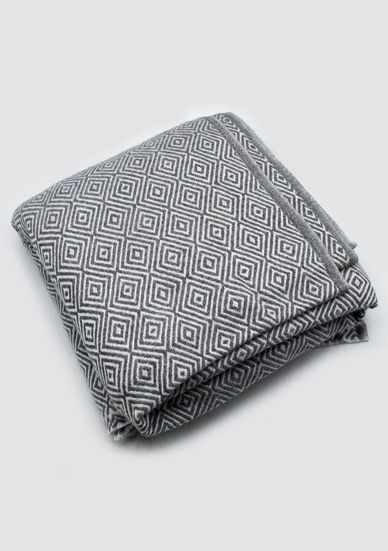 Diamond Patterned 100% Cashmere Blanket