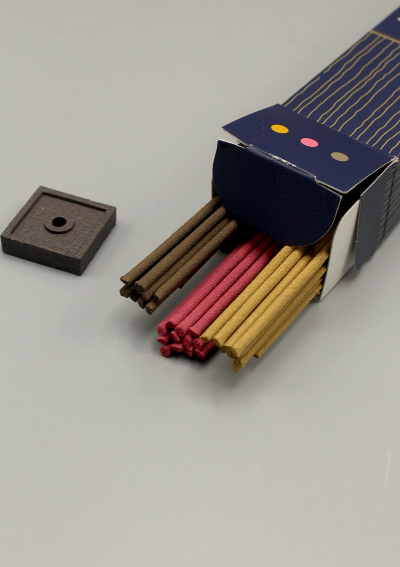 Kayuragi Sandalwood Agarwood and Cherry Blossom Japanese Incense
