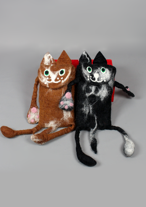 Felt Cat Design Mobile Purse