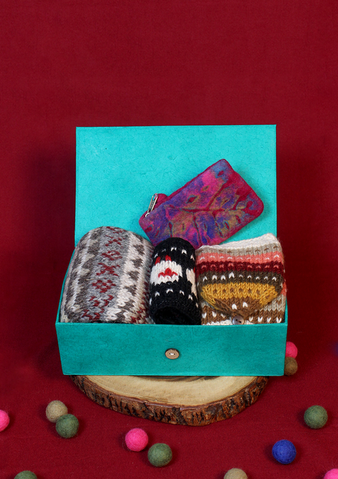 Cozy Wool Essentials New Year Gift Box