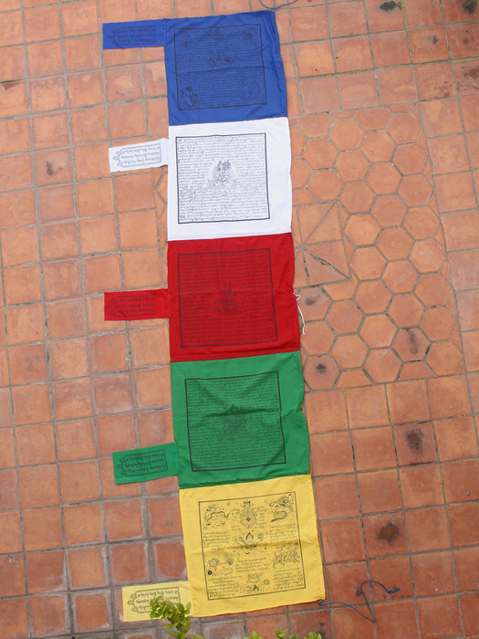 High Quality Traditional Poly-Cotton Vertical Prayer Flags