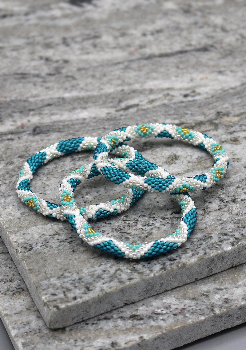 Turquoise and white Diamond Glass Beads Bracelet