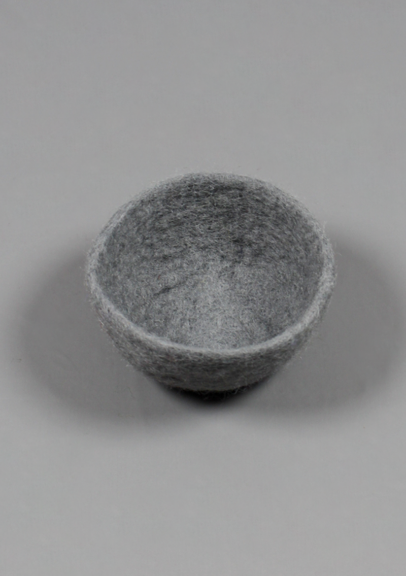 Handcrafted Mixed Color Nepal Felt Bowls 4"