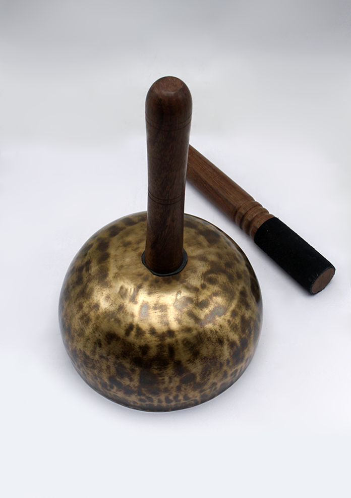 Hand Hammered Singing Bowl Sound Healer with Handle 6"