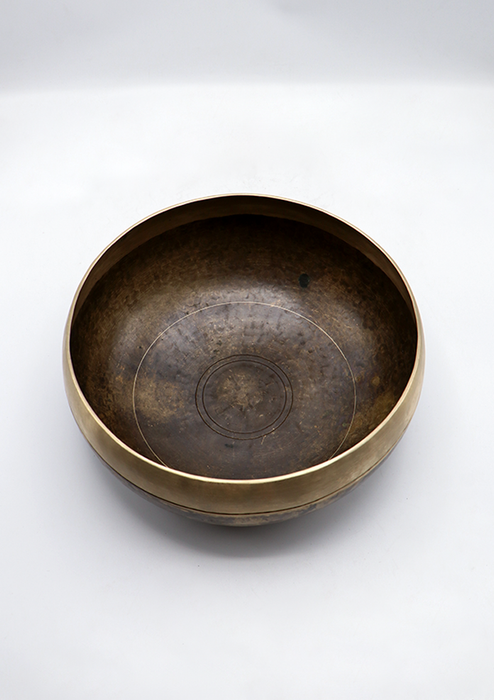 Practitioner Grade Raw Black Singing Bowl 10"