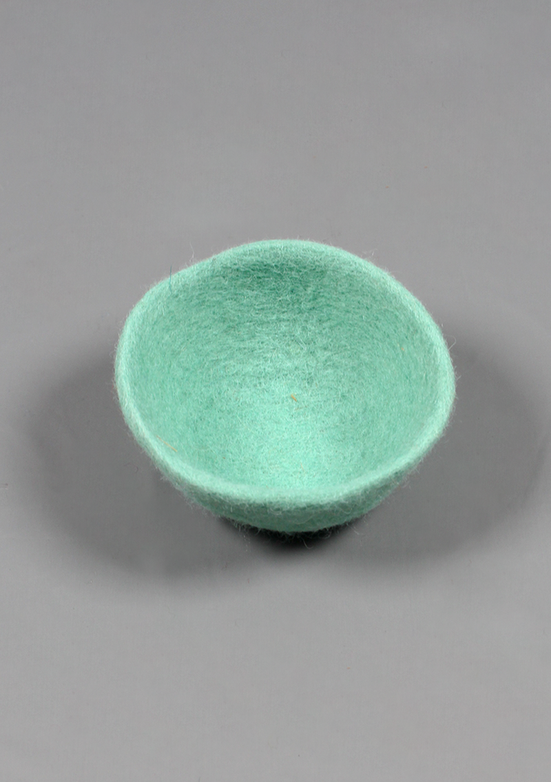 Handcrafted Mixed Color Nepal Felt Bowls 4"