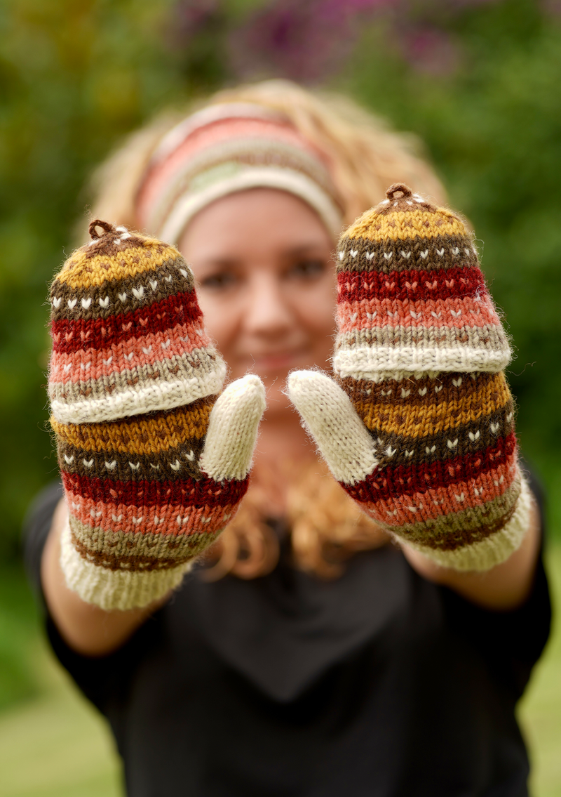 Handknited Pink and White Multicolored Hearshaped Pattern Sherpa Mittens