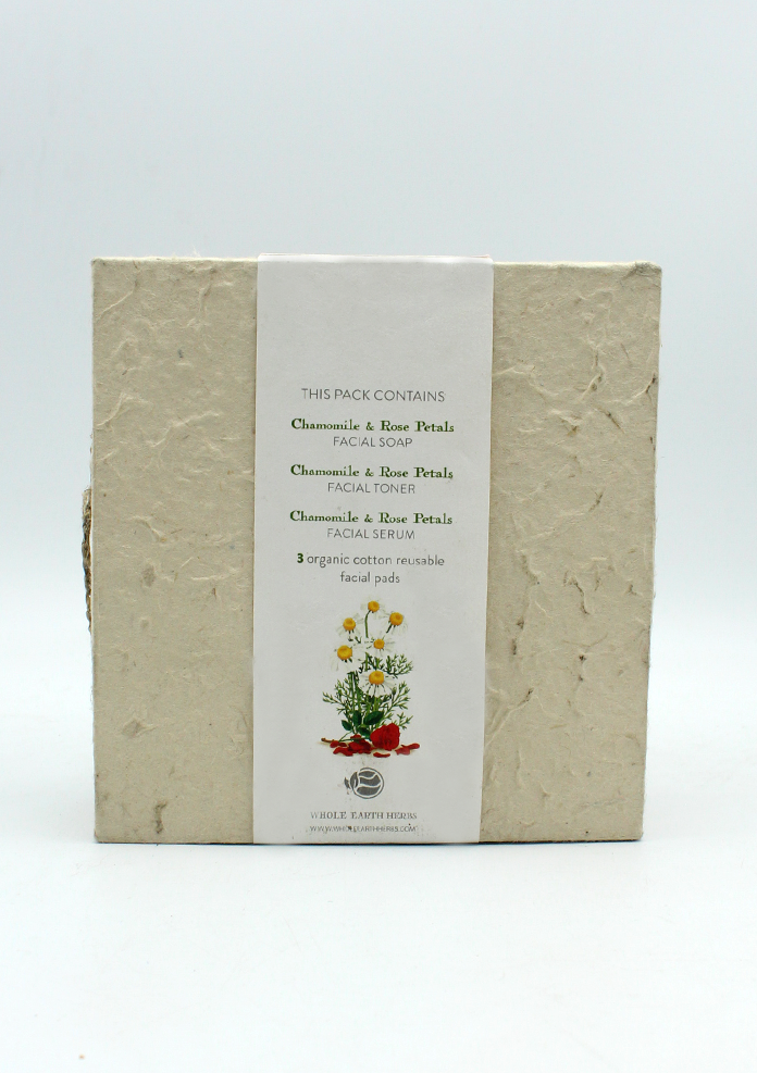 Himalayan Botanicals Chamomile and Rose Petals Facial Set