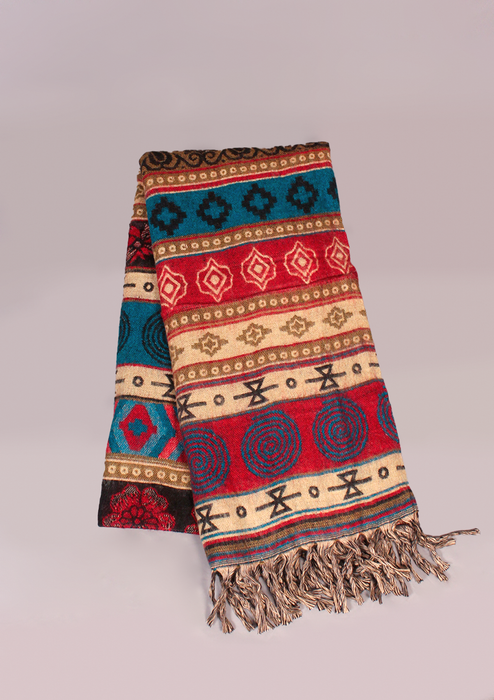 Handloomed Swirl Pattern Woolen Shawl - Anarkali