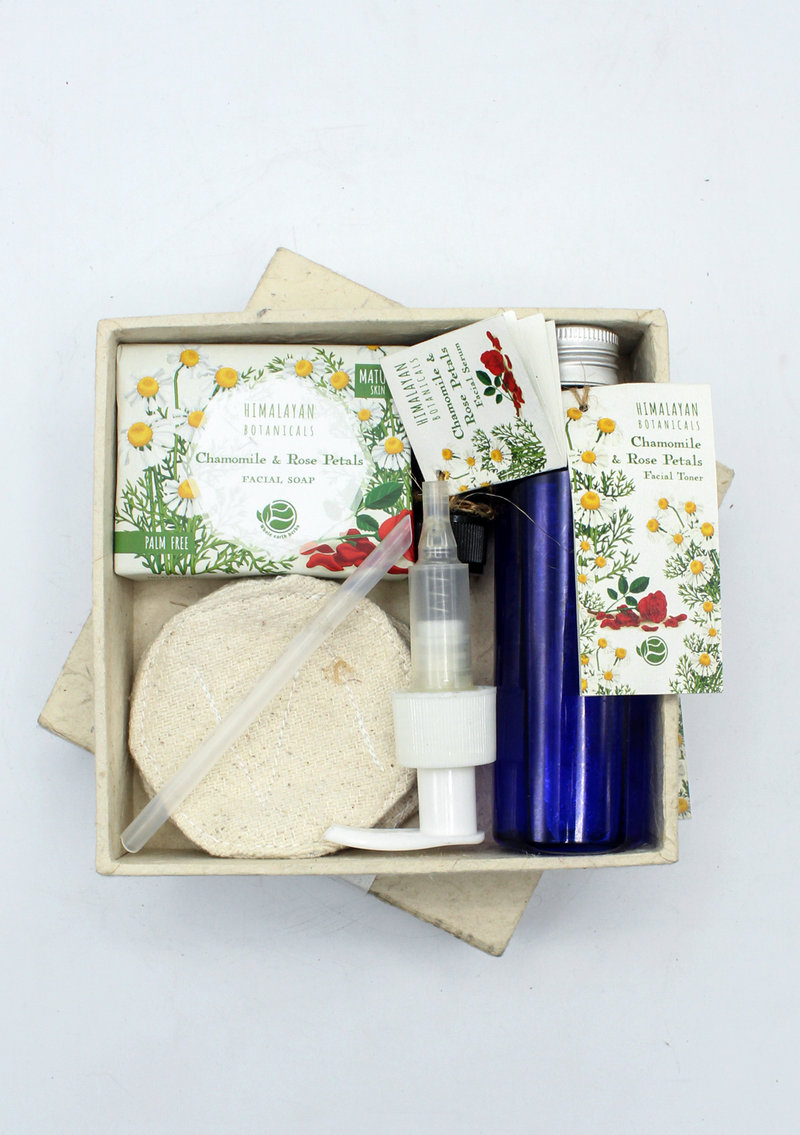 Himalayan Botanicals Chamomile and Rose Petals Facial Set