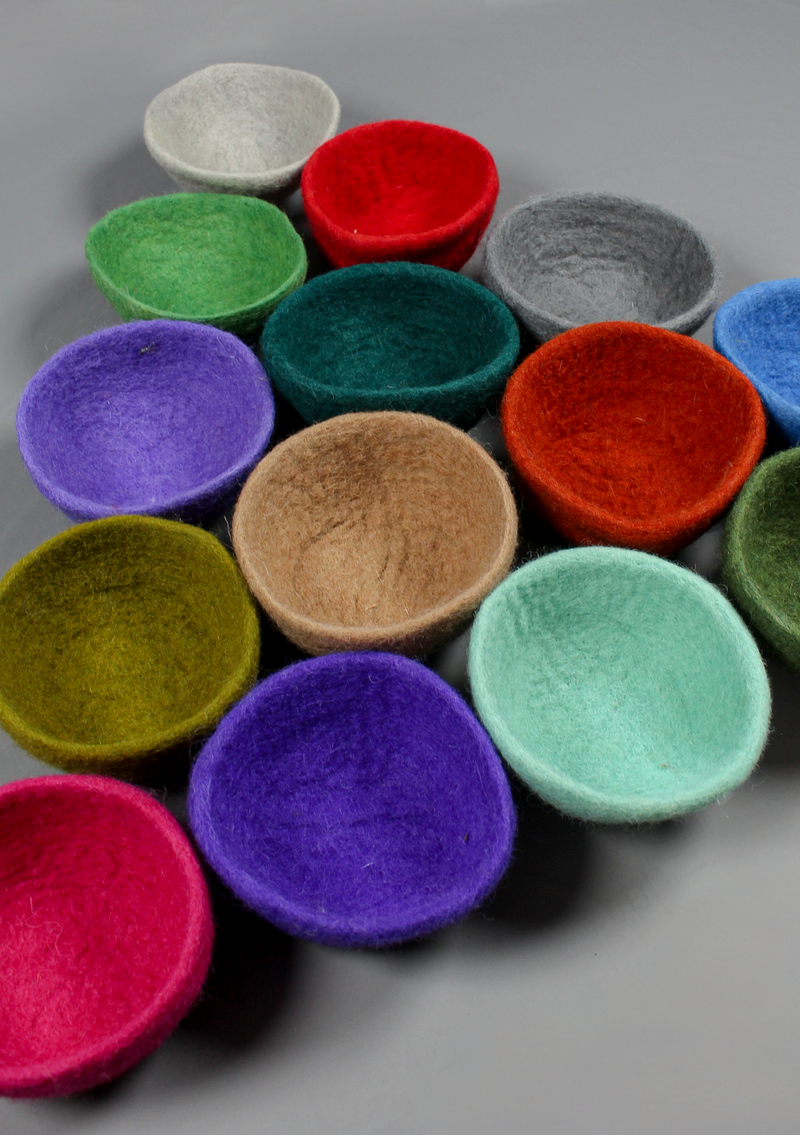 Handcrafted Mixed Color Nepal Felt Bowls 4"