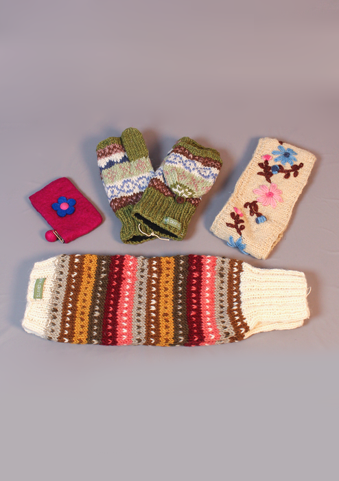 Cozy Wool Essentials New Year Gift Box