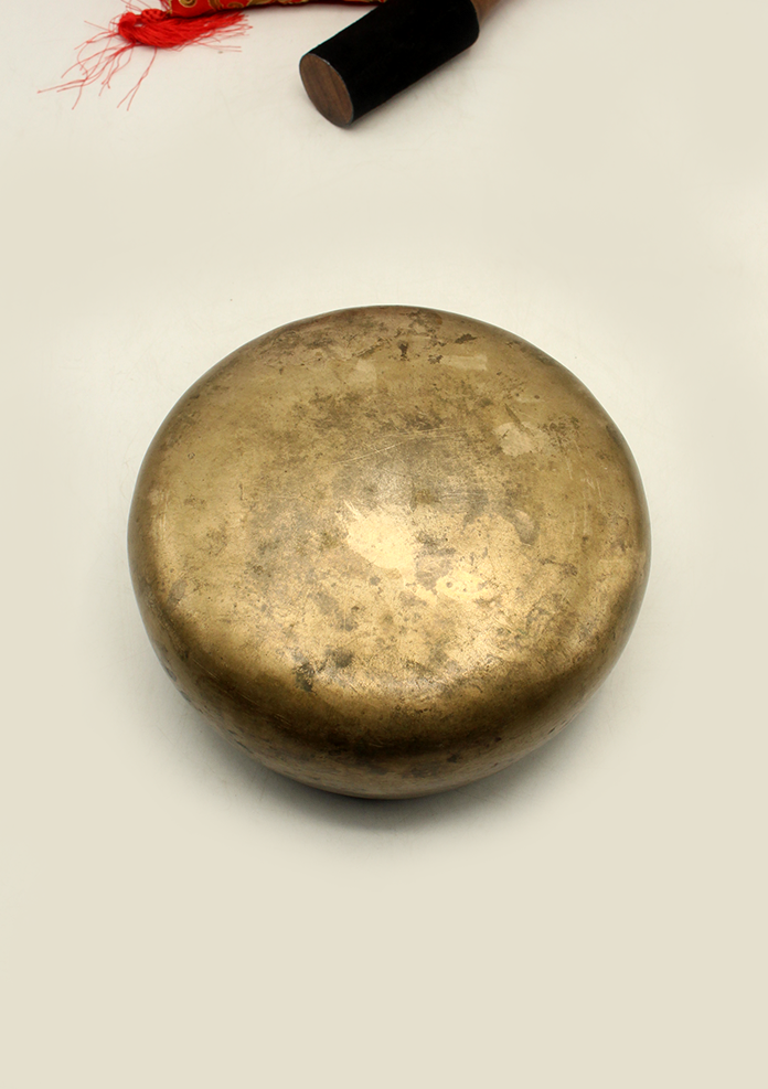 Tibetan Mani Sound Healing Singing Bowl 7.5"