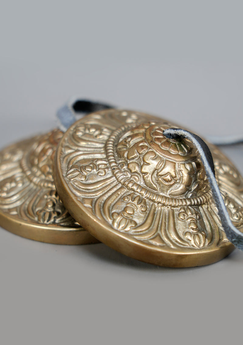 Embossed Dorjee Carving Musical Tingsha