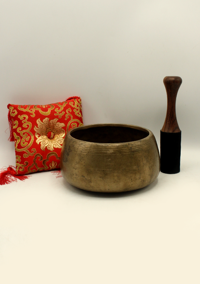 Tibetan Mani Sound Healing Singing Bowl 7.5"