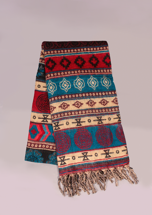 Handloomed Swirl Pattern Woolen Shawl - Anarkali