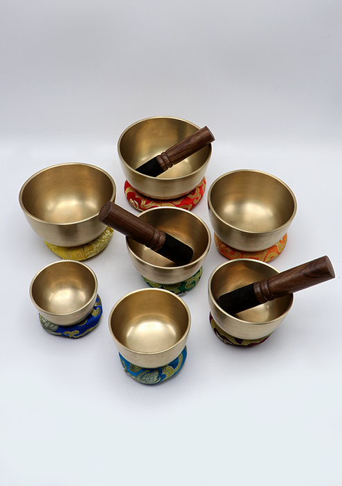 Seven Chakra Singing Bowl Tuned Set of 7 with  Cushion and Mallet