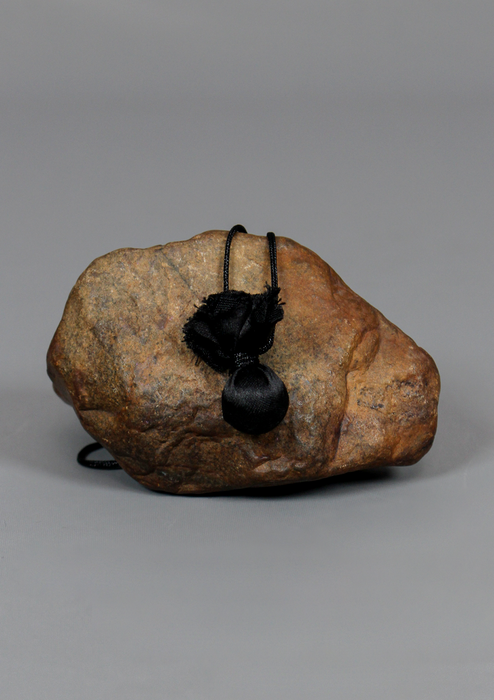 Tibetan Herbal Amulet-Nagpo Gujar