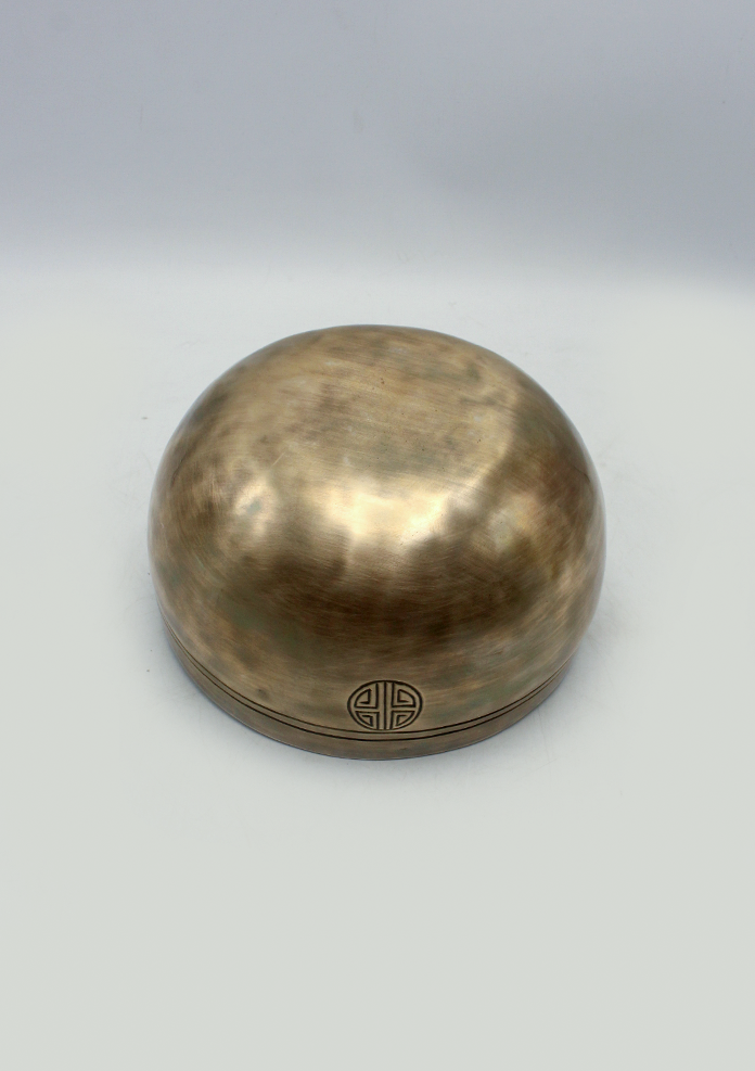 Santa Ratna Full Moon Singing Bowl Newa Mantra 6" NOTE E