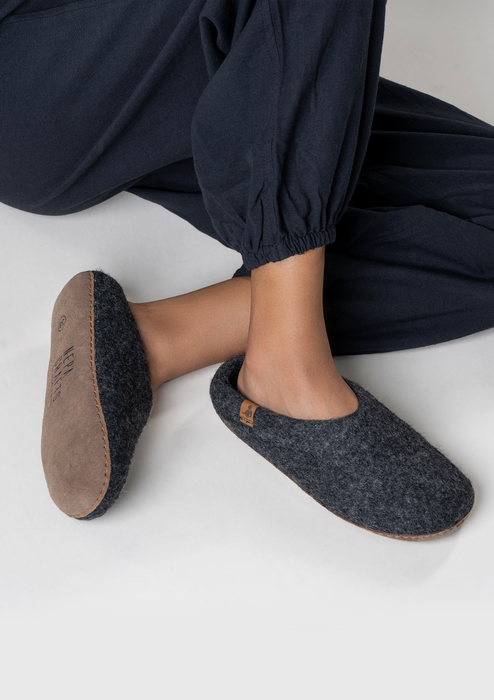 Handmade Dark Grey Woolen Classic Slippers