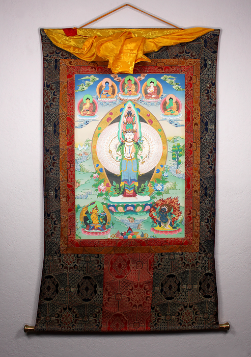 Thousand-Armed Avalokiteshvara Brocade Thangka Painting – Compassion Embodied in Art