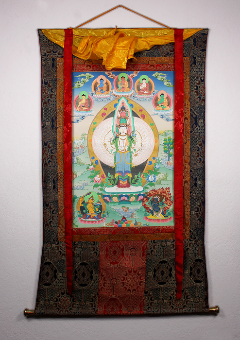 Thousand-Armed Avalokiteshvara Brocade Thangka Painting – Compassion Embodied in Art