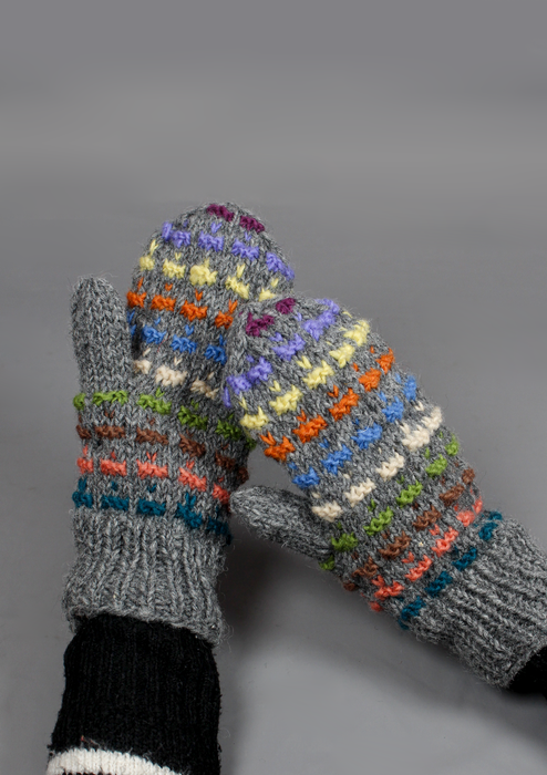 Beautiful Multicolor Handknitted Sherpa Mittens- Gray