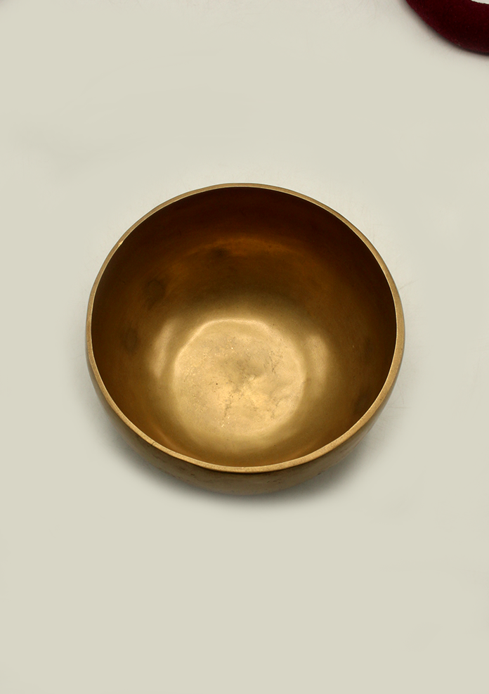 Classic Singing Bowl with Mallet and Cushion 7", 755 gm