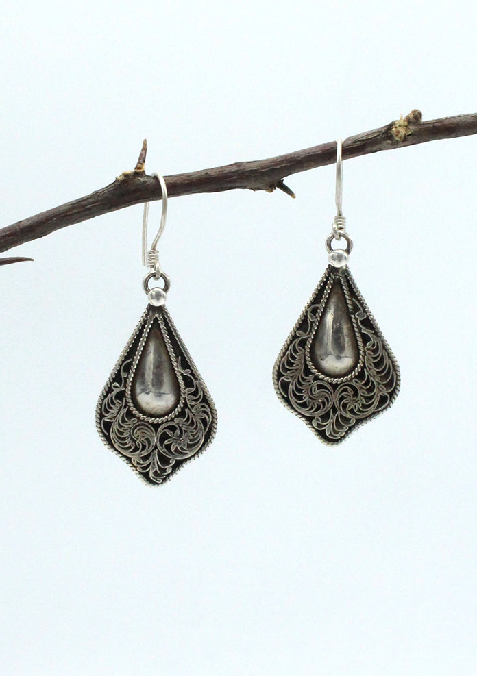 Sterling Silver Tear Drop Shaped Filigree Dangle Earrings