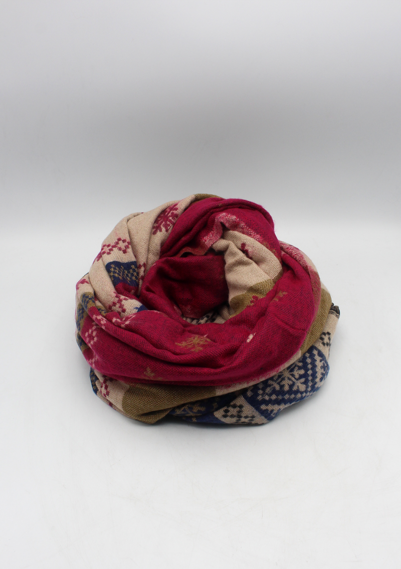 Hand loomed Pink Woolen Shawl Nepal- Bindia