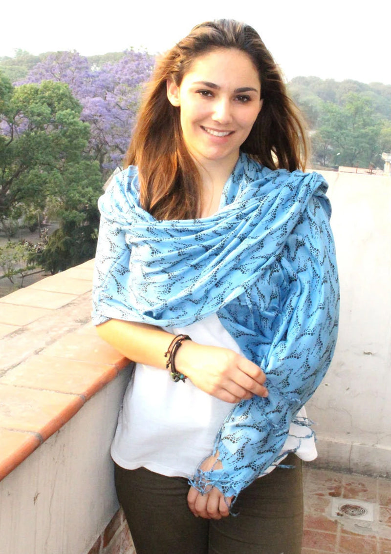 Light Summer Giraffe Printed Cotton Wrap