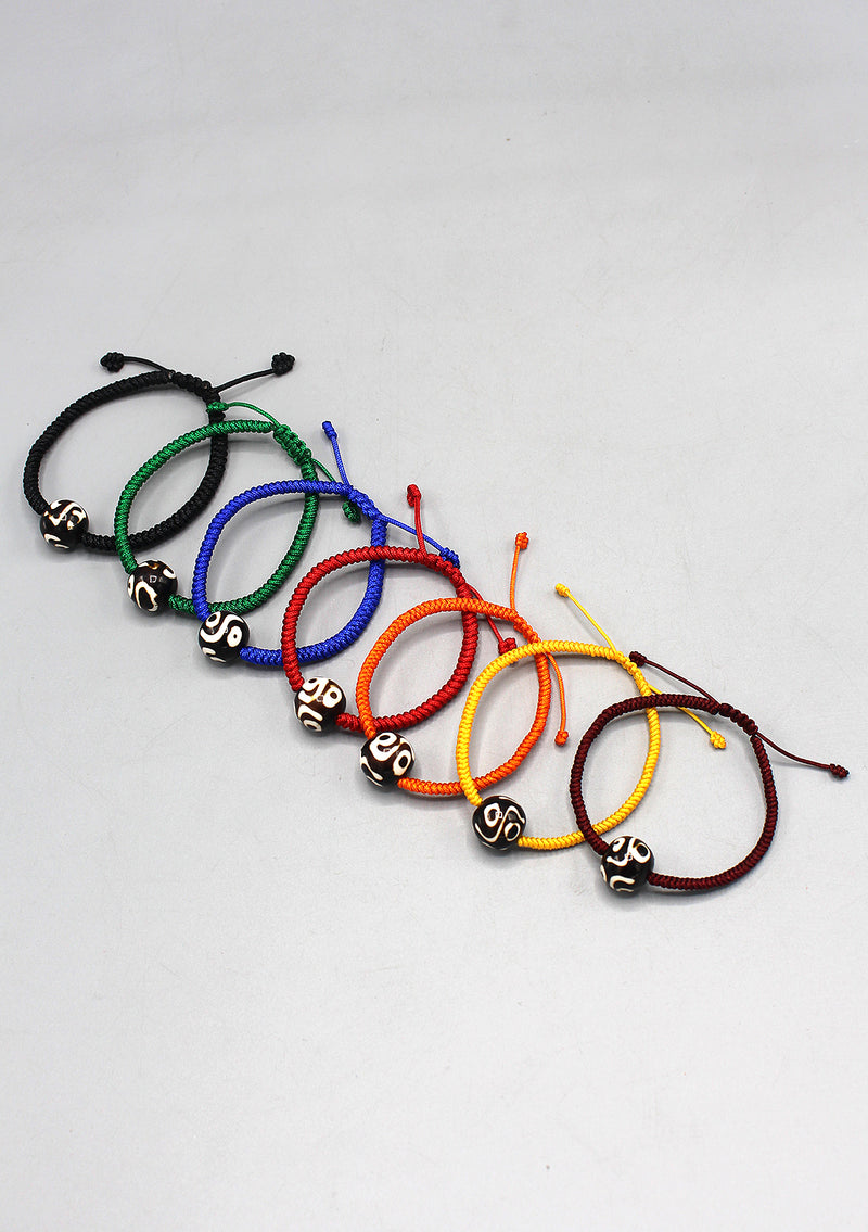 Lucky Knots Dzi Bead Bracelet in Orange Color
