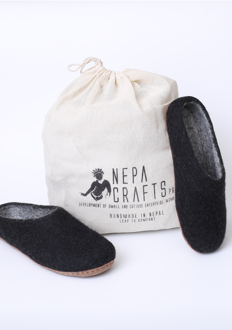 Handmade Premium Black Classic Felt Slippers
