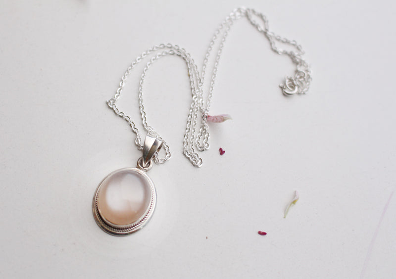 Shiney Moonstone 925 Silver Sterling Pendant - nepacrafts