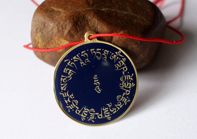Healing Medicine Buddha Pendant with Mantra - nepacrafts