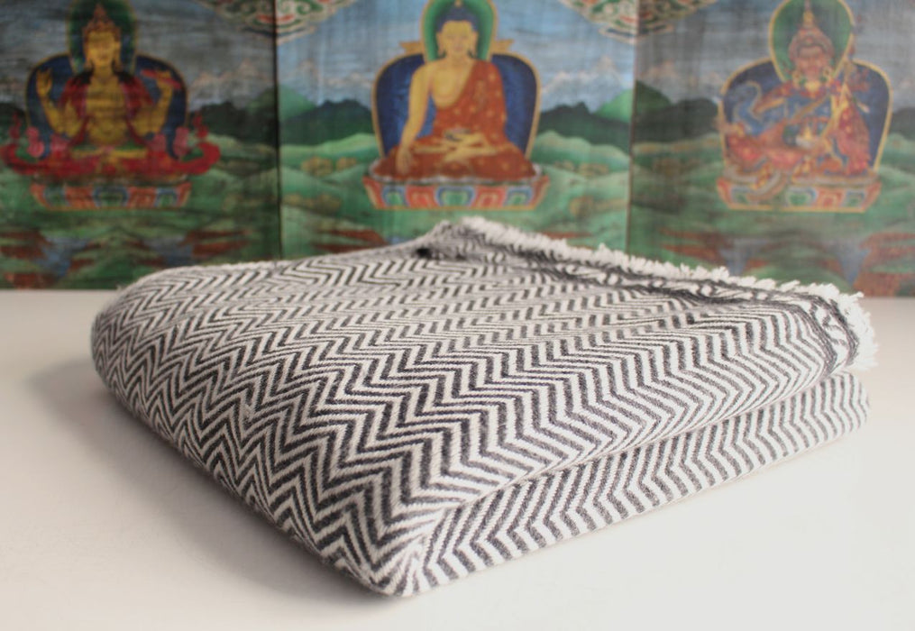 Black & White Stripe 100% Cashmere Blanket - nepacrafts