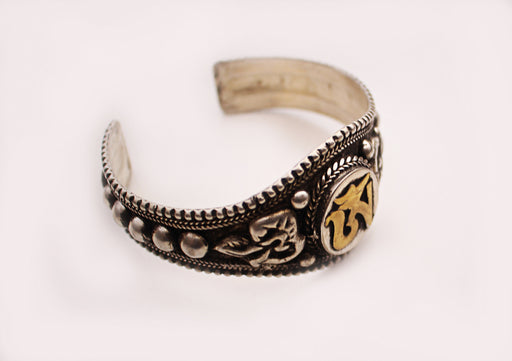 Tibetan OM White Metal Bracelet - nepacrafts