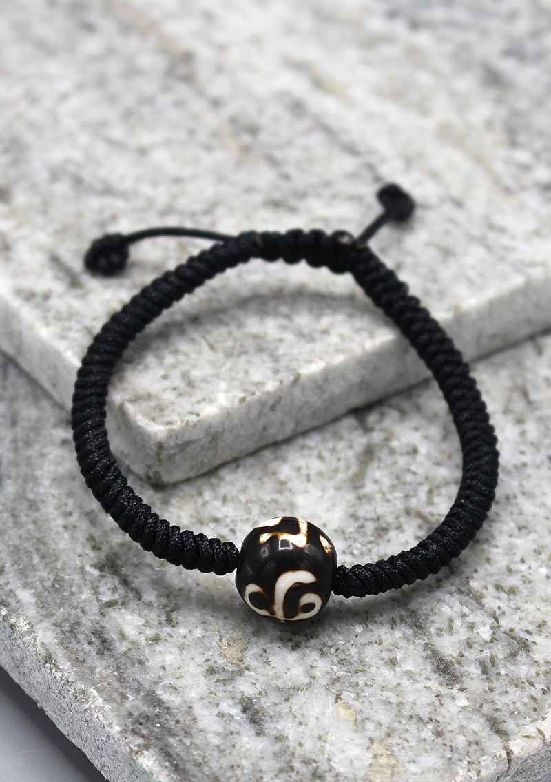 Lucky Knots Tibetan Dzi Bead Bracelet in Black