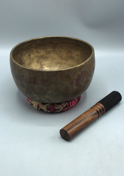Tibetan Thadobati Thick Singing Bowl with Pinhole Arts 7" 920 gm