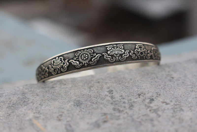 Lucky Symbols Geometric White Metal Bracelet - nepacrafts