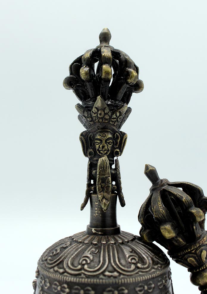 Eight Auspicious High Quality Bell and Dorjee Medium Set