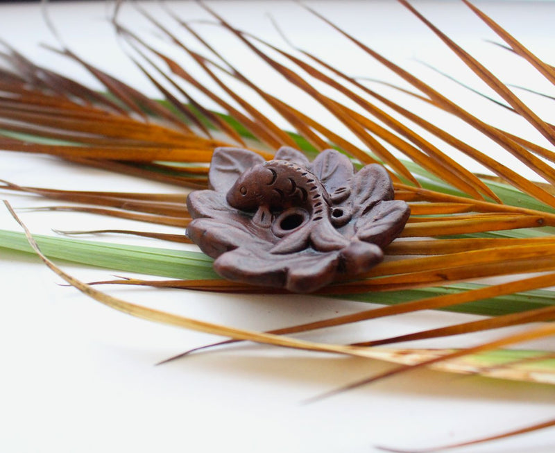 Fish On A Leaf Clay Incense Burner - nepacrafts