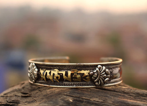 Om Mani Traditional Tibetan Bracelet - nepacrafts