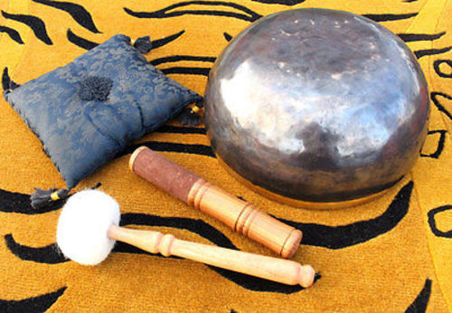 Partly Oxidized Large Tibetan Singing Bowl 25 cm - nepacrafts