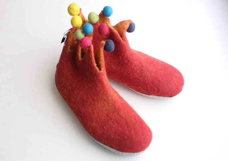 Handmade Soft and Warm Red Felt Boot/Slipper - nepacrafts