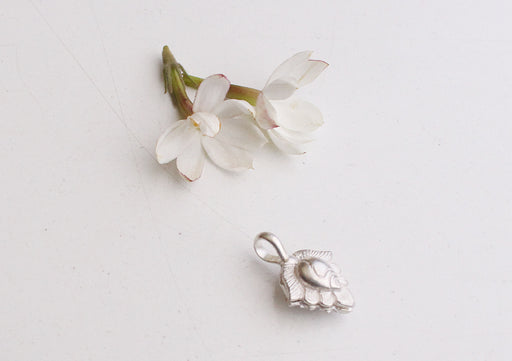 Conch Shell Carved Buddhist Prayer Mala Bhum Counter Clip 925 Silver Sterling - nepacrafts