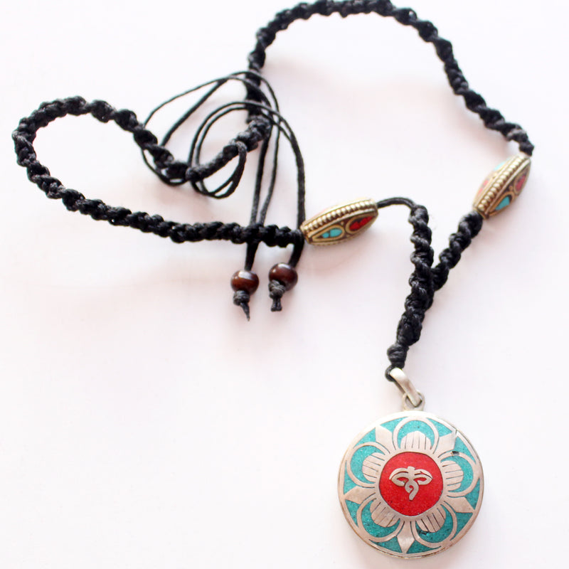 Inlaid Flower Buddha Eye Pendant - nepacrafts