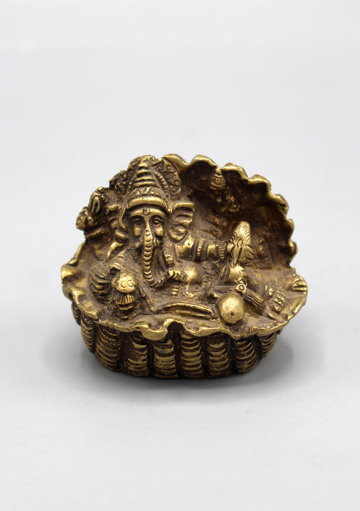 Engraved Brass Ganesha on Conch - nepacrafts