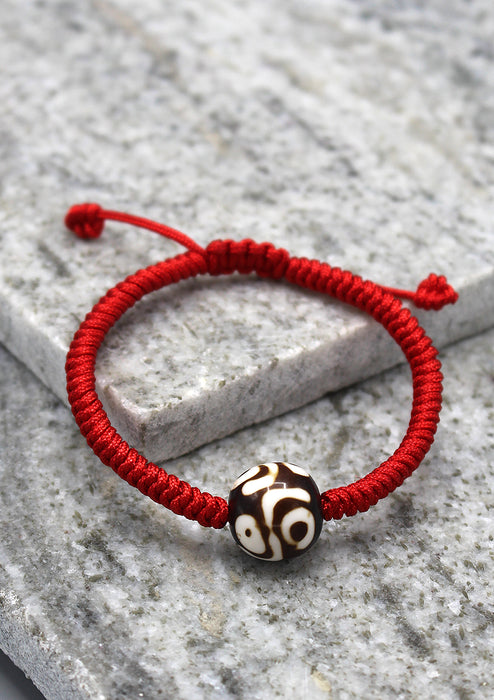 Lucky Knots Dzi Bead Bracelet in Red Color